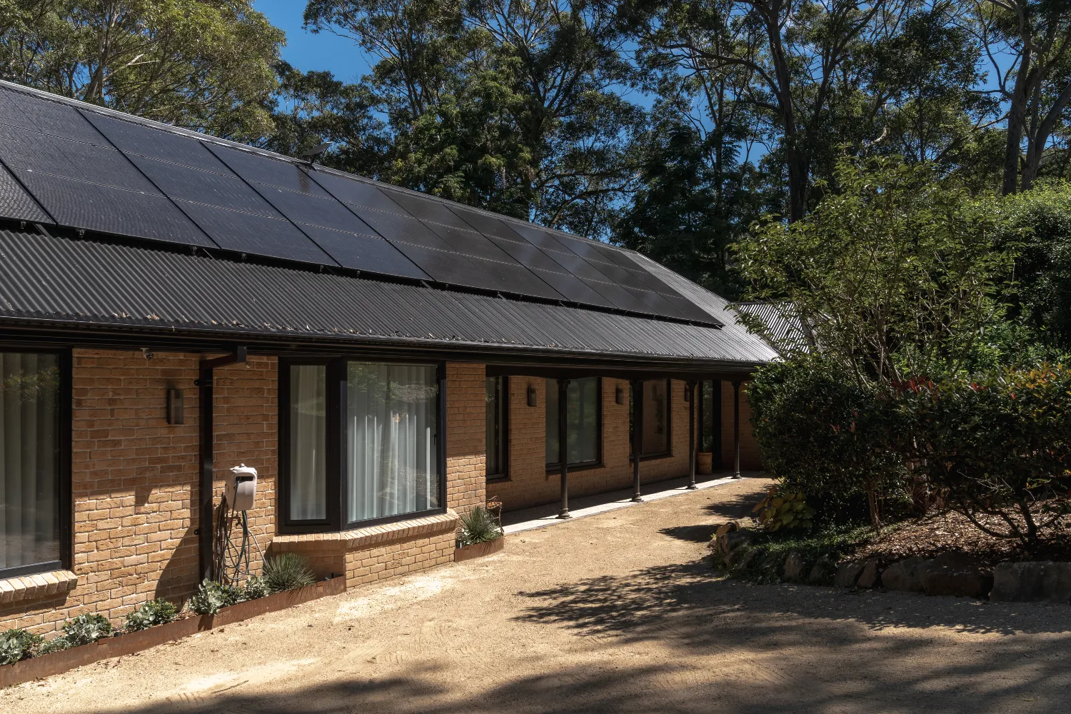 Take Control With Solar Batteries Gladstone